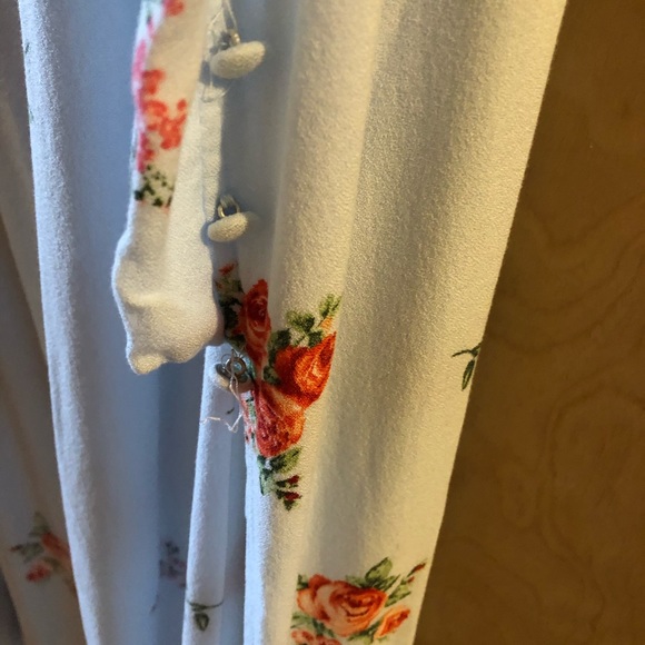 💕2 for $10💕 Forever 21- Floral Dress - Picture 5 of 5